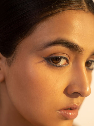 Ash Gray Gulaab Khaas Kajal
