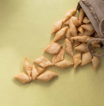 Almond House - Namak para